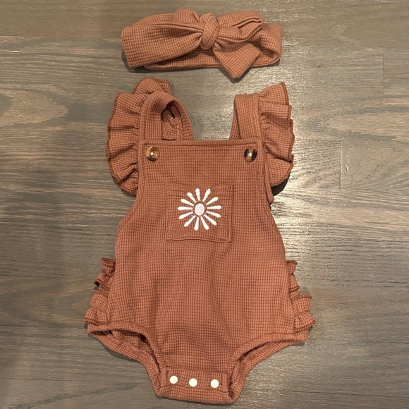 SHEIN Other - Brown Waffle Knit Like Baby Romper